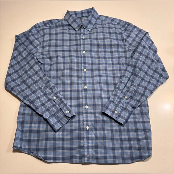 Vineyard Vines Men’s On The Go/Tucker Shirts Lot Of 2 Size XLG Blue Lightweight - Picture 2 of 15
